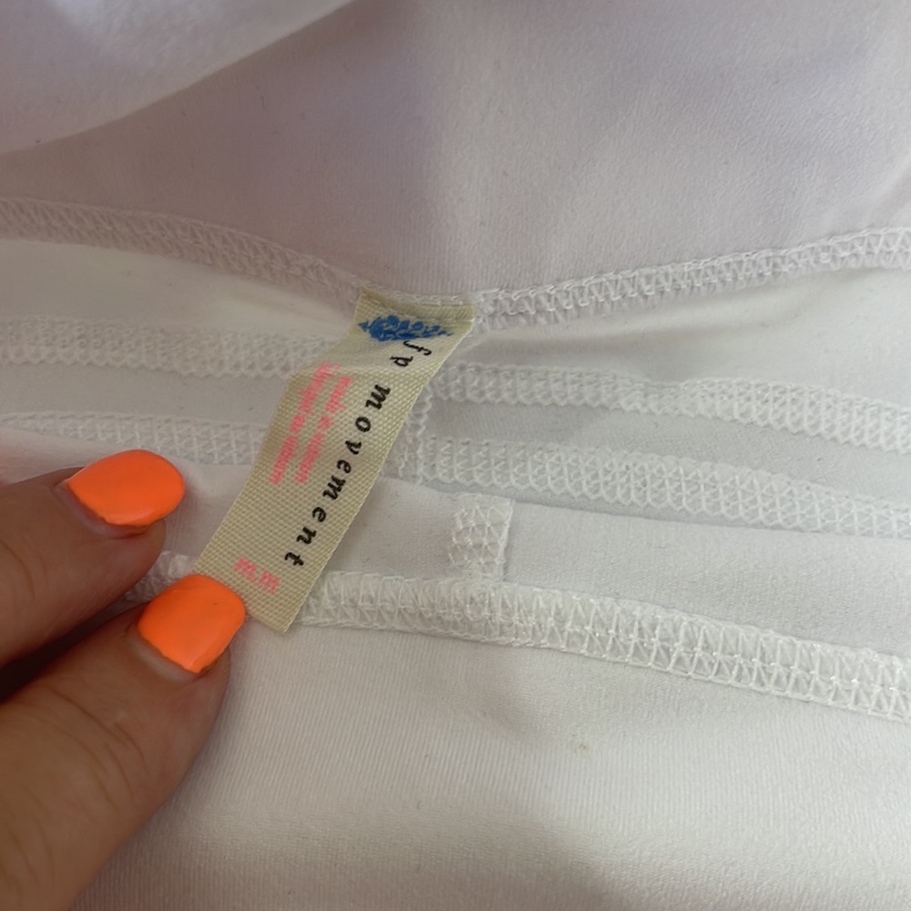 Free People Movement White Biker Baby Shorts Medium NWT - Picture 10 of 14